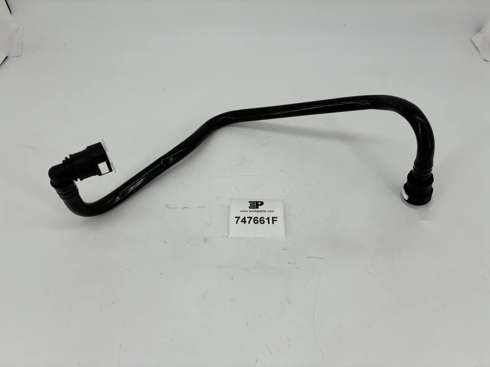 747661 FERRARI PIPE FROM INTAKE TO LH VENT 2