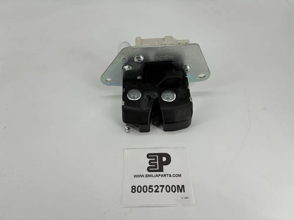 80052700 MASERATI REAR HOOD BONNET LOCK 2