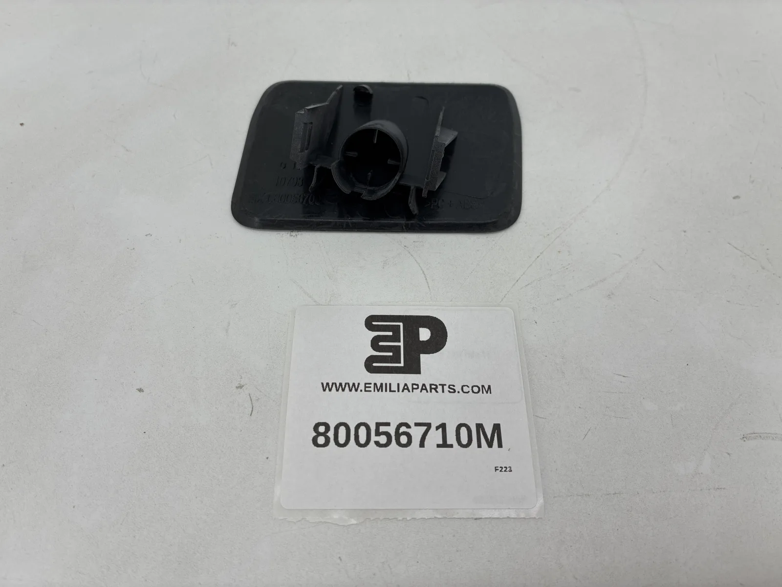 80056710 MASERATI LH HEADLIGHT WASHER SYSTEM