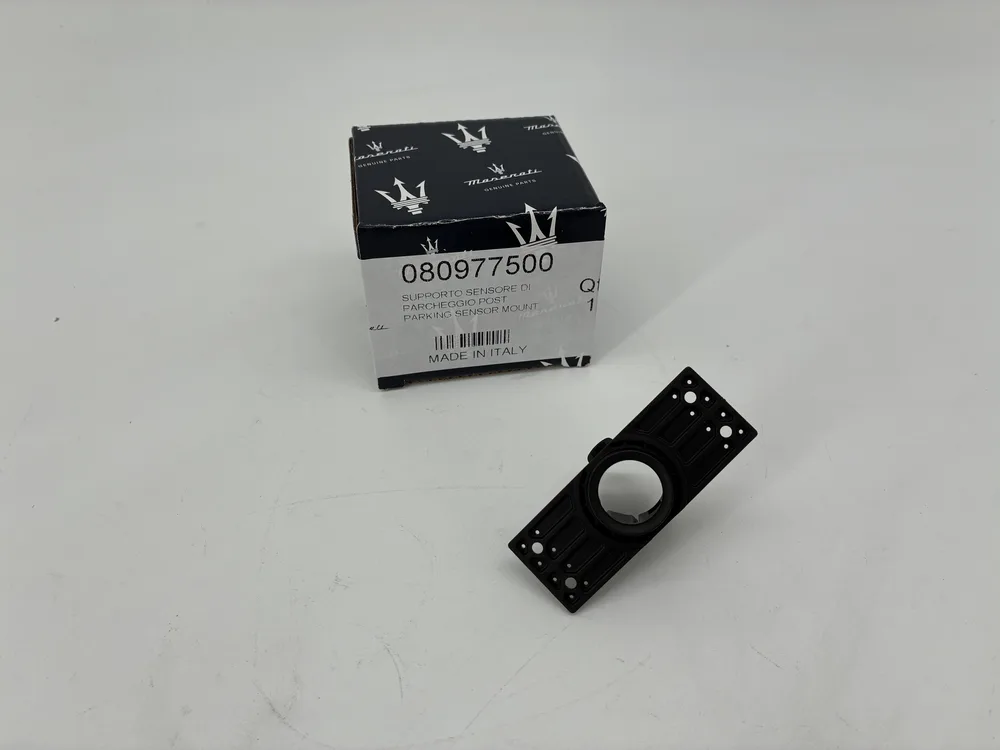 80977500 MASERATI SUPPORT CAPTEUR DE STATIONNEMENT 2