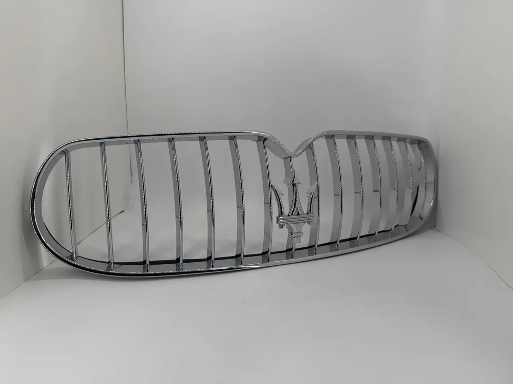 81459200 MASERATI COMPLETE FRONT GRILL 2