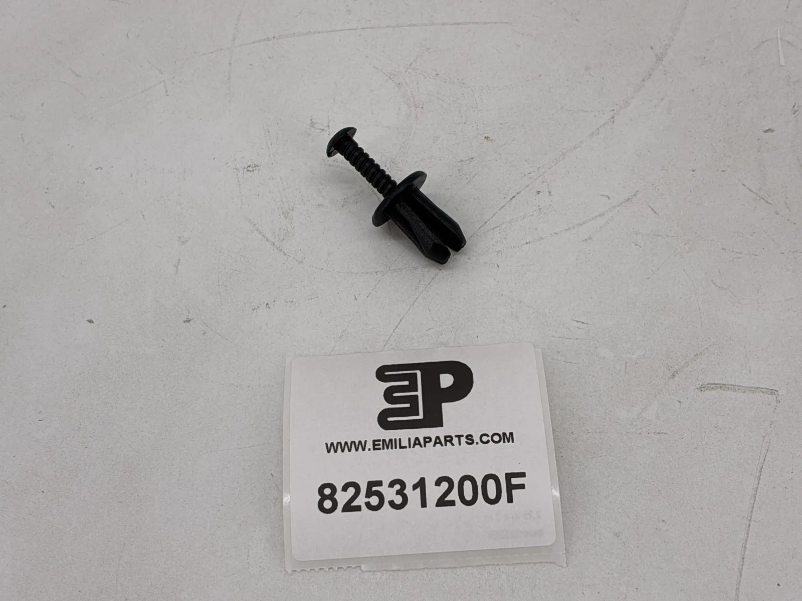 82531200 FERRARI BOUTON DE FIXATION