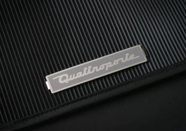 940000071 MASERATI MATS KIT-QP LHD 3