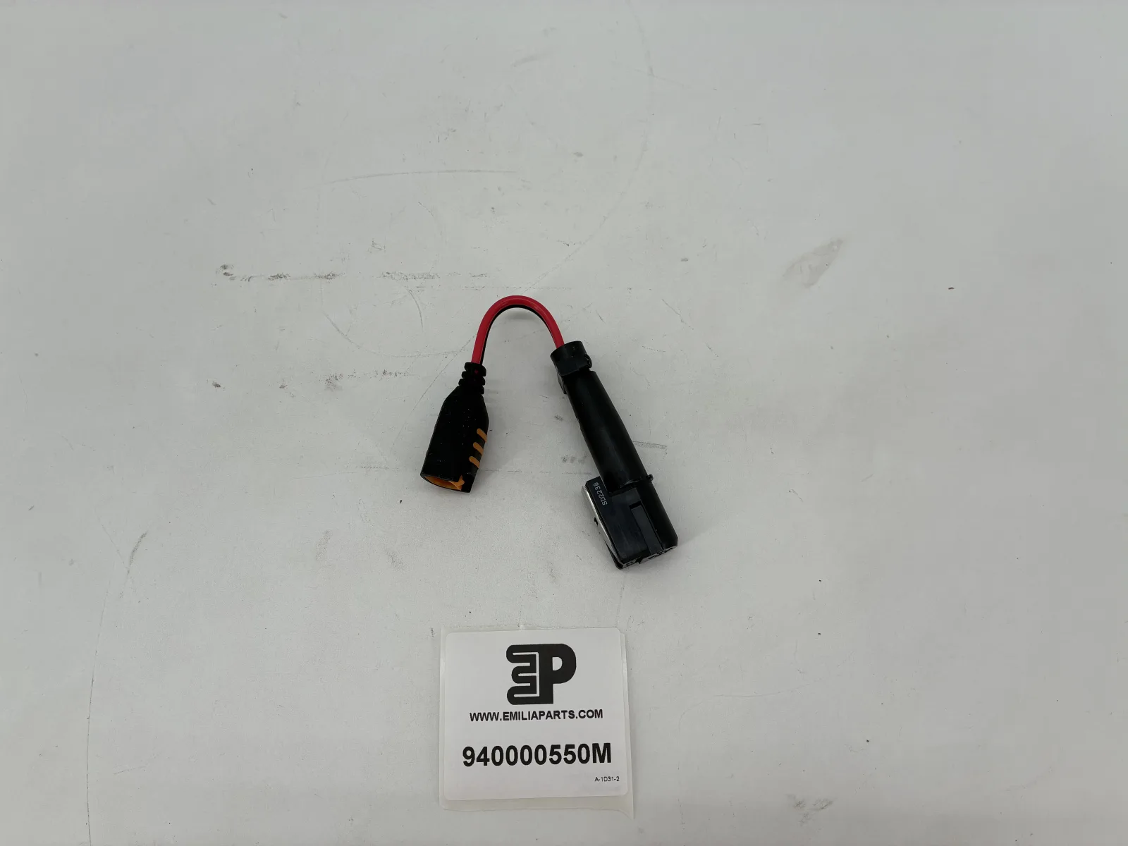 940000550 MASERATI CABLE FOR BATTERY CHARGER/M 2