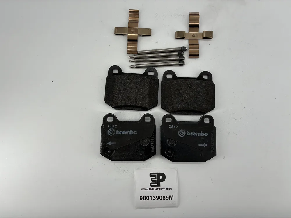 980139069 MASERATI KIT GALFER PASTIGLIE POSTERI *remplca par 673010320 *