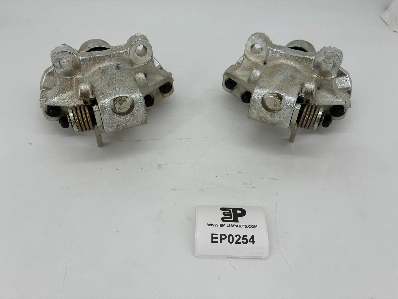 EP0254 KIT PAIRE D ETRIERS DE FREIN ARRIERE FERRARI 246 / 208 / 308 3