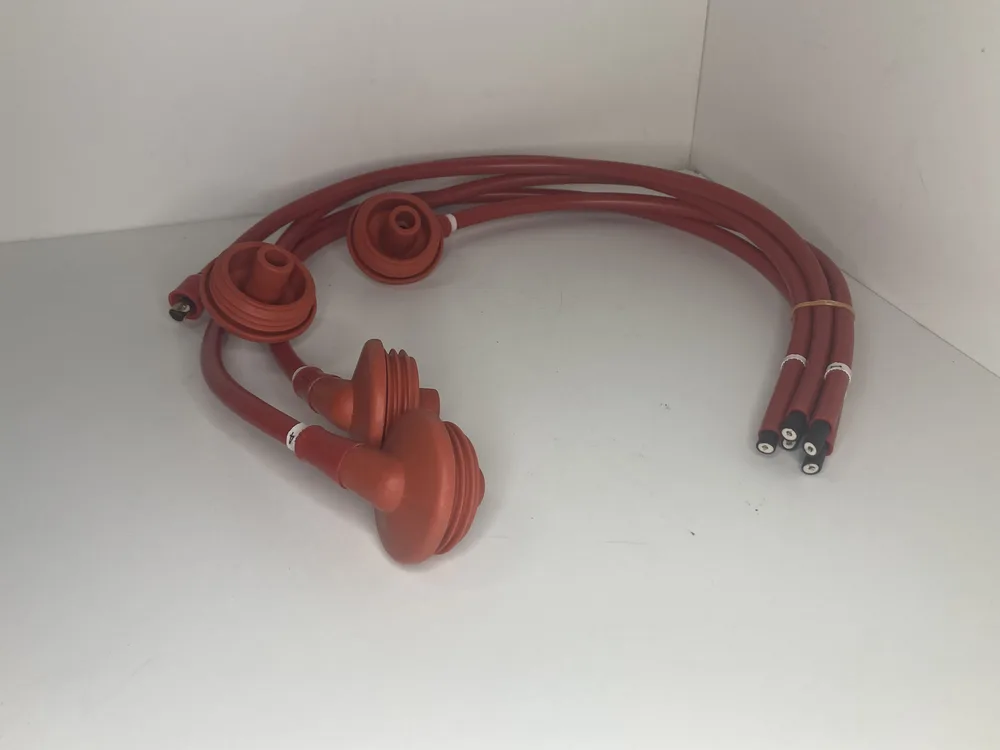 0005 EMILIA PARTS KIT FAISCEAU DALLUMAGE POUR FERRARI 308 / 328 (4 VALVE) ET FERRARI MONDIAL 3.2 (Contient 118826 / 118827 )