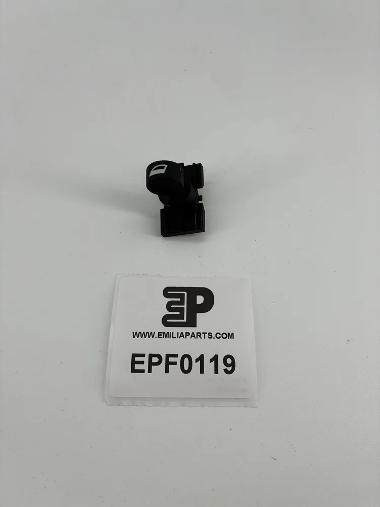 0119 FERRARI BOUTON LEVE VITRE SEUL pour 612 (pour 191362 / 228323 / 240066 / 221596 / 272402 / 191361 / 228321 / 240061 / 272403 / 198644 / 228322 / 240065 / 221597 )